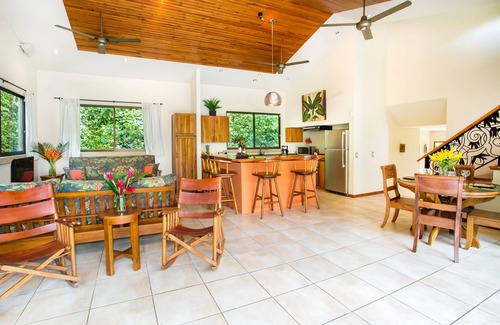Valle Pura Vida House | Discover serenity and adventure at Casa Gina, your private jungle oasis