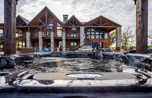 Broken Bow Cabin | Discover the Beauty of Crystal Lake Ranch Mansion in Broken BowEscape to your own private retreat. The Mansion at Crystal Lake Ranch is a 6,000 sq ft luxury lodge nestled on a secluded 6-acre estate with a private pond, horse pasture views