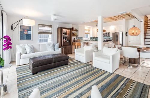 Uptown - Upper Duval House | Discover the lure of Casa Catalina, a blend of Key West charm and modern comfort