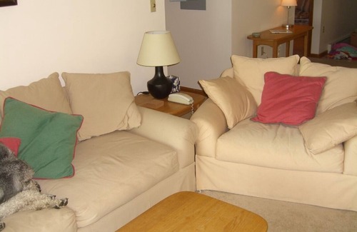 Intervale Condo | Discover this peaceful NH retreat nestled high on Mt. Surprise