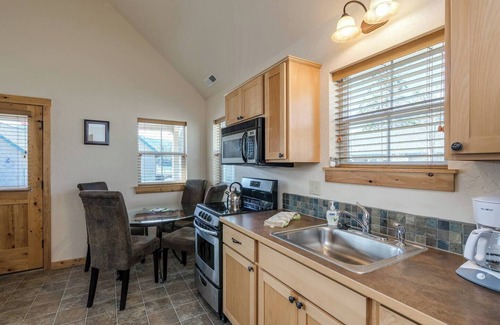 Dover Bay House | Discover "Utopia"! Your dream Idaho getaway awaits in this cozy bungalow, nestled near the lake with trails and amenities close by!