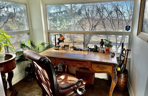 Harwood House | 🏡 Discover Your Toronto Sanctuary! 🌺n