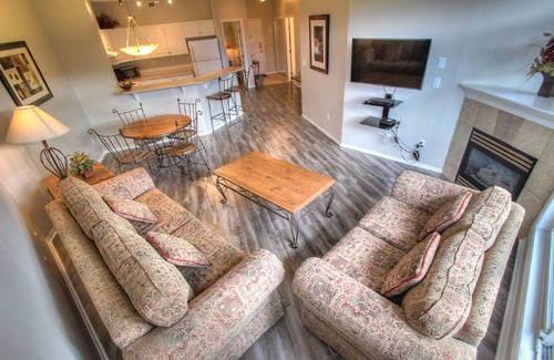 North End Condo | Discovery Bay Resort 304- 2Bed-2Bth- 1389720-- 90 Day Min --