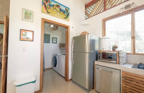 Puerto Viejo de Talamanca House | Dishwasher-Private Pool-AC-Walk to Beach!