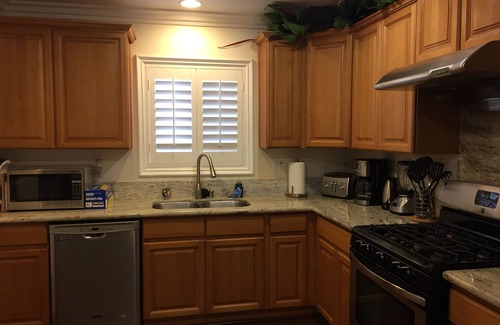 Hermosa Village House | Disney/Anaheim Convention/Knotts/Huntington Beach/Universal Studios Great Value!