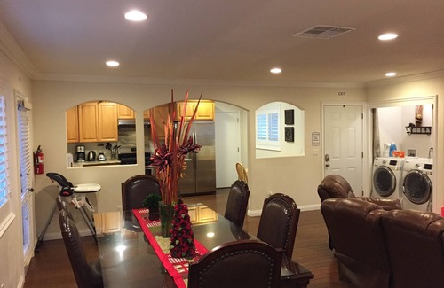 Hermosa Village House | Disney/Anaheim Convention/Knotts/Huntington Beach/Universal Studios Great Value!