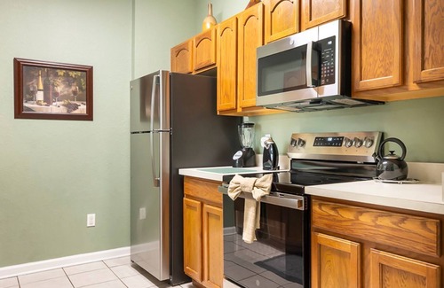 Windsor Hills Condo | Disney Family Friendly Condo w Pool & Water Park
