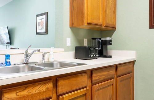 Windsor Hills Condo | Disney Family Friendly Condo w Pool & Water Park