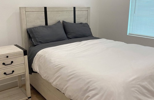 Midway City House | Disney/Lt Saigon/3mi/3bd2ba - Reva