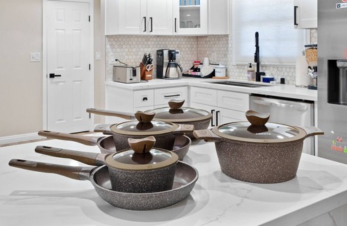 Anaheim Resort House | Disney Safari Adventure: Arcades, Golf, and More