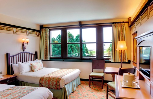 Coupvray Hotel | Disney Sequoia Lodge