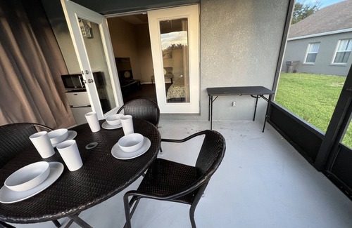 West Stonebridge Apartment | Disney Vacation Suite - Private Entrance Oasis - Davenport