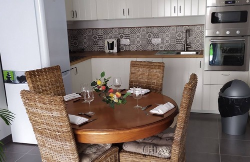 Chessy Apartment | DISNEYLAND CHESSY APPLE GARDEN