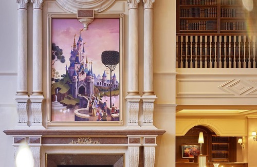 Chessy Hotel | Disneyland® Hotel