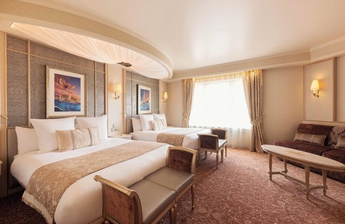 Chessy Hotel | Disneyland® Hotel