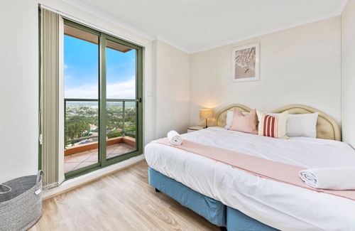 South Hurstville Apartment | Distance View Three Bedroom Apartment Hurstville