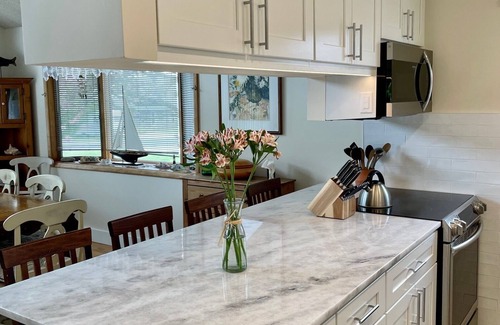 Montauk House | Ditch Plains - Walk to Beach - New Kitchen, Bath, & Bedrooms