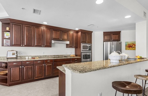 Pelican Condo | Dive into Fun & Gulf Vibes at Luxe Retreat - Condo High Tide Hangout - Roelens