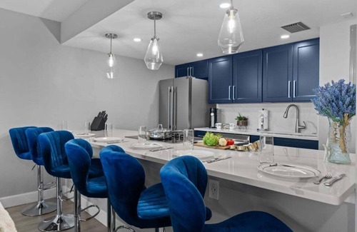 Bonita Springs House | Dive into paradise at Dolphin's Way 204, your perfect waterfront retreat in sunny Bonita Springs!