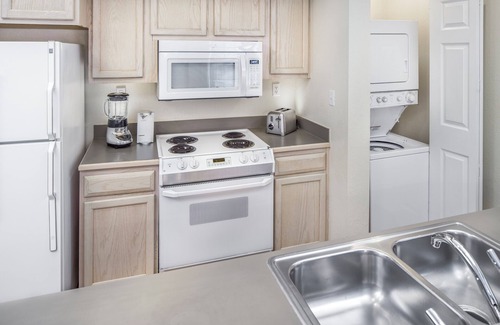 Table Rock Hotel | Dive Into Your Dream Vacation! Kitchen, Pool, Near Table Rock Dam