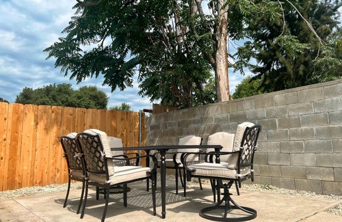 North Central House | ★DIVINE 1B1B 5mins. DRIVE TO ROSE BOWL STADIUM★