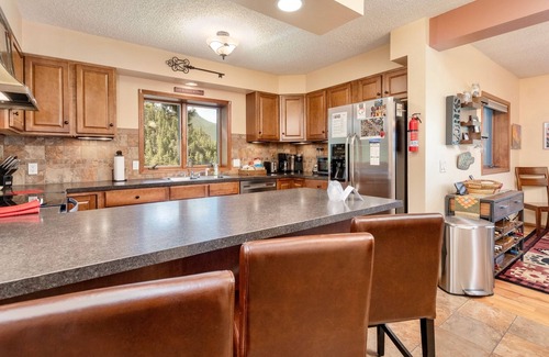 Windcliff Estates House | Divine Destiny Luxury At Windcliff 6 Bedroom Condo by RedAwning