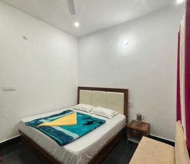 Kharsali Hotel | Divine Ganga