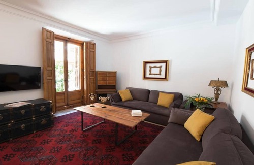 Embajadores Apartment | DIWAN Suite apart. 4BDR/5BTH - Atocha/City Center