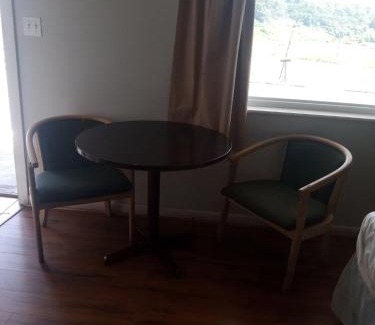 Tazewell Hotel | Dixie Plaza Hotel