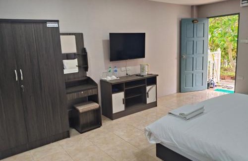 North Pattaya Hotel | DJ Residency and Pool Party