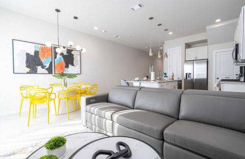West Kissimmee House | DLuxx Vacation Home 3 milles from Disney 7570