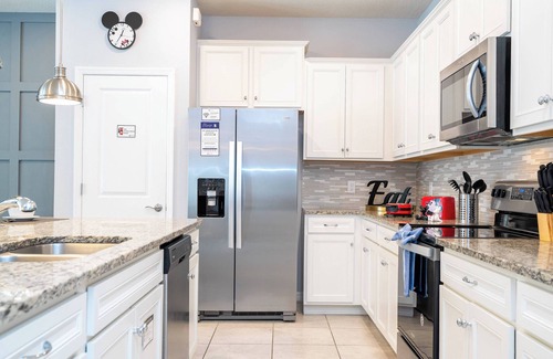 Davenport House | DLuxx Windsor Island – 5BR Pool & Themed Rooms 271