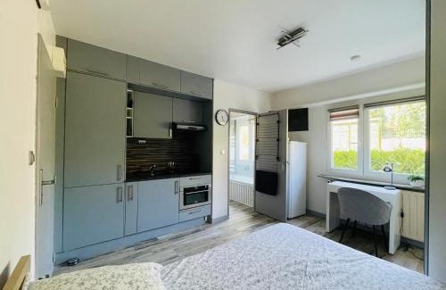 Bourgfelden Apartment | DnN Stylish Studio - WiFi, Parking, Near Basel & Airport - Portable AC, dishwasher, washing machine