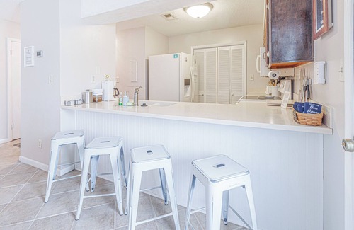 Navarre Beach Condo | Do your dream beach vacation at Dune Dreams!