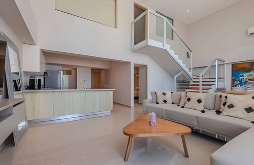 Marbella Apartment | Doble altura y lujoso apto vista al mar