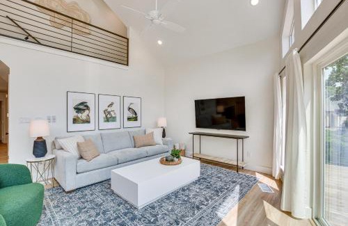 Cedar Creek Reservoir House | Dock and Fire Pit Cedar Creek Lakefront Retreat!