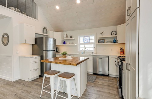 Ashville House | Dock, Deck & Fire Pit! Chautauqua Lake Retreat