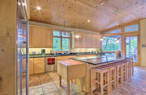 Stover House | Dock & Pool Table: House on Lake of the Ozarks