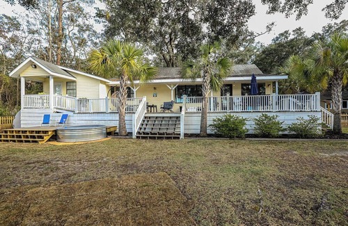 Townsend House | Dockside Dreamhouse - Coast into Relaxation!