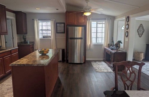 Cave Spring Cabin | Dockside Dreams at Rivers Edge Retreat – 2 bd/1ba Waterfront home on the Coosa River at Lake Weiss (GA/AL line). This updated, newly renovated ranch-style home offers the perfect setting to unplug, recharge and make wonderful lifetime memories!