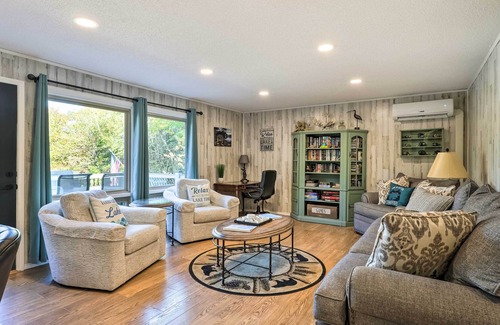 Shell Knob House | 'Dockside Getaway' w/ Boat Dock & Fire Pit!