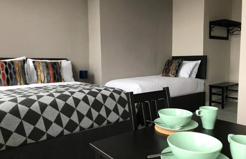 Bootle Hotel | Dockside Lodge