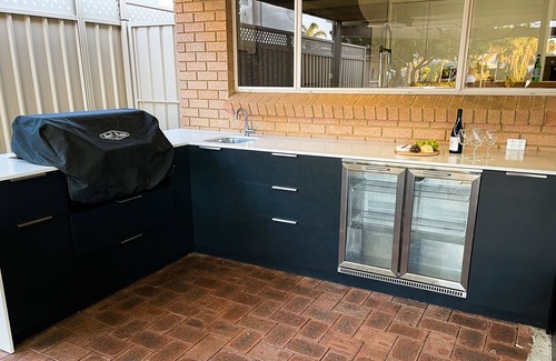 Dudley Park House | Dockside on Mandurah Canals
