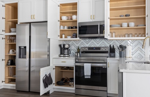 Downtown Wilmington Apartment | Dockside @ The Cove Riverwalk Villas