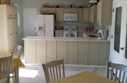 Pennington Apartment | " Doctor's Office" at Oak Arbor