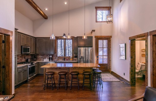Banner Elk Cabin | Doe Run Cottage - Fish Camp home with private river access, luxury home