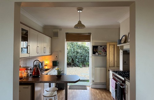 Mumbles Cottage | Dog & Family Friendly Exceptional Gower Seaside Cottage 10 mins to sandy Beaches