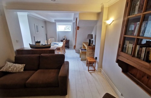 Mumbles Cottage | Dog & Family Friendly Exceptional Gower Seaside Cottage 10 mins to sandy Beaches