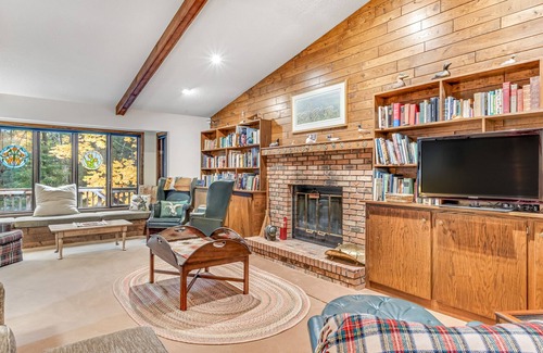 Minocqua House | Dog & family-friendly house w/forested lake views, waterfront, and private dock