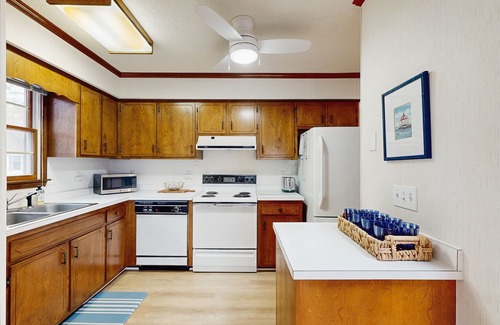 Sandpiper Pines House | Dog-friendly 3BR, close to South Bethany beach and boardwalk
